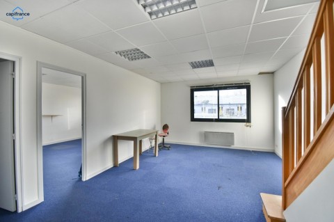Vente Bureaux / Locaux professionnels, 980 pi2 dans le Loir et Cher (41) en France
