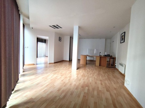 Vente Immeuble mixte de 180 m2 à Saint-Brieuc (22000)