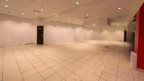 Vente Local commercial de 158 m2 dans le centre ville, à Chartres (28000)