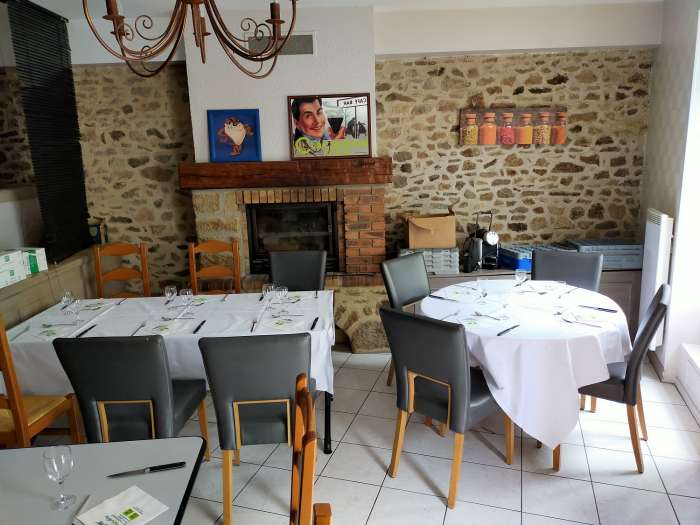 Vente Hôtel restaurant, traiteur dans le centre ville, à Évron (53600)