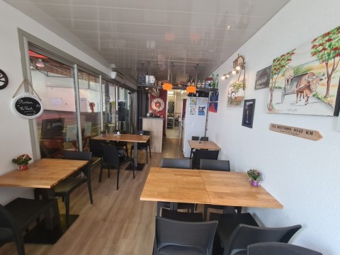 Vente Restaurant 16 couverts avec terrasse dans le centre ville, à La Tranche-sur-Mer (85360)