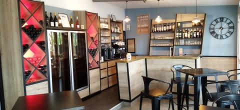 Vente Restaurant licence IV 100 couverts avec terrasse dans une zone dynamique, à Cognat-Lyonne (03110)