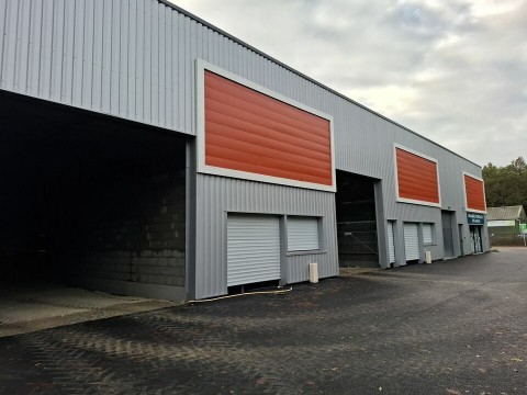 Vente Cellule d'activité - entrepôt de 133 m2 à La Chapelle-des-Marais (44410)