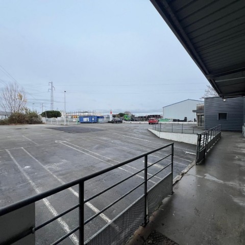Vente Ensemble immobilier pour des activités logistiques, industrielles ou de services à Pamiers (09100)