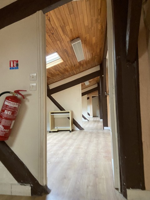 Vente Bureaux / Locaux professionnels, 355 m2 à Clichy (92110) en France