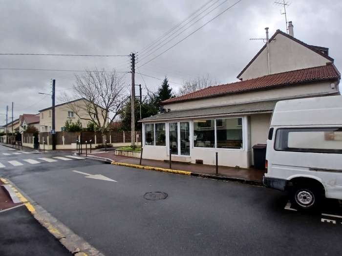Vente Bar, tabac, FDJ dans un quartier d'habitation de l'Essonne (91) en France