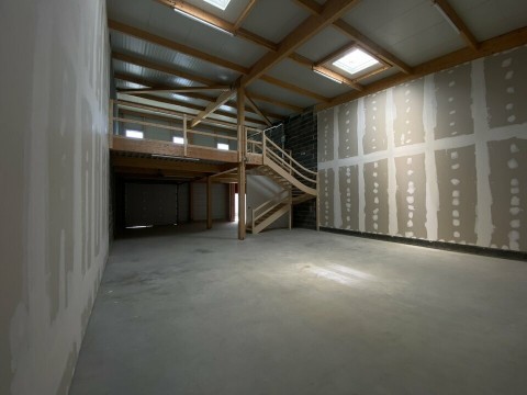 Vente Locaux d'activités/ entrepôts de 150 m2 à 200 m2 à Bidart (64210) en France