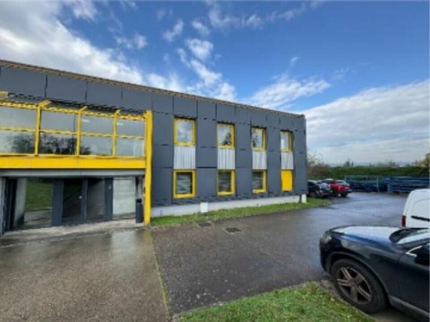 Vente Bâtiment industriel de 5 393 m2 à Balan (01360)