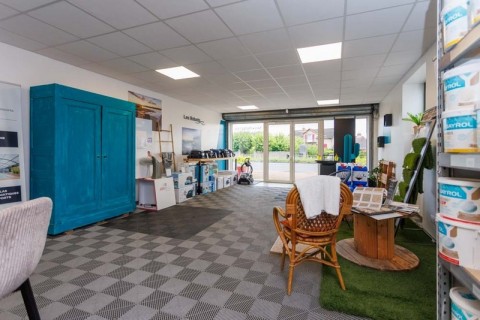 Vente Local commercial et bureaux de 245 m2 sur un axe passant, à Paray-le-Monial (71600)