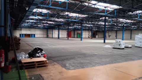 Vente Site industriel de plus de 20 000 m2 à la découpe à Évreux (27000)