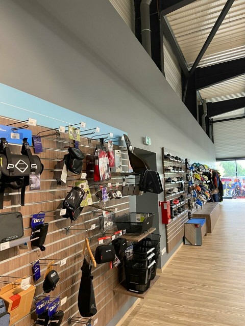 Vente Local commercial de 500 m2 dans une zone commerciale, à Colomiers (31770)