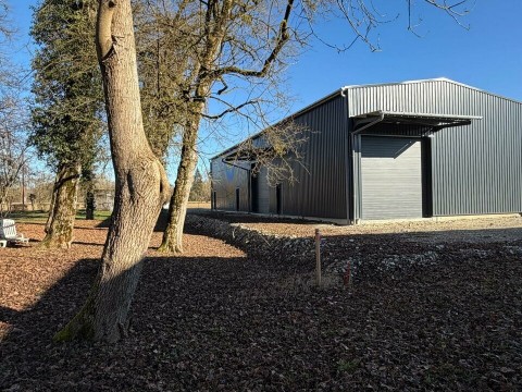 Vente Local d'activité / Entrepôt, 340 m2 à Albens (73410) en France