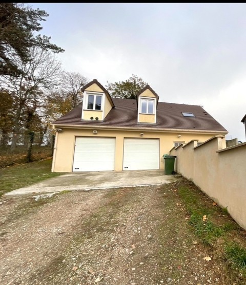 Vente Local commercial de 1260 pi2 dans une zone dynamique, à Guerville (78930) en France