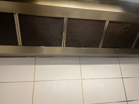 Vente Restaurant 42 couverts avec terrasse dans un quartier vivant, à Paris (75019) en France