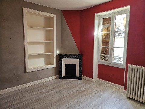 Vente Immeuble, Bar, Restaurant 50 couverts avec terrasse dans un village dynamique, à Biars-sur-Cère (46130)