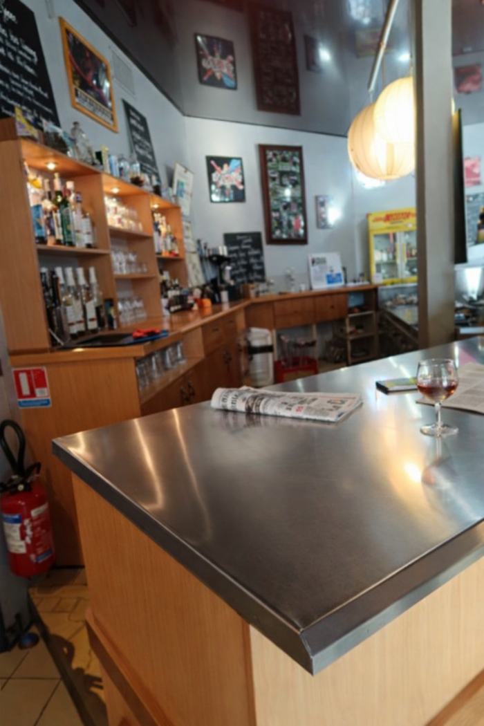 Vente Brasserie dans l'enceinte d'un centre commercial, proche de Montélimar (26200) en France