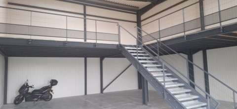 Vente Local d'activité / Entrepôt, 210 m2 à Theix (63122)