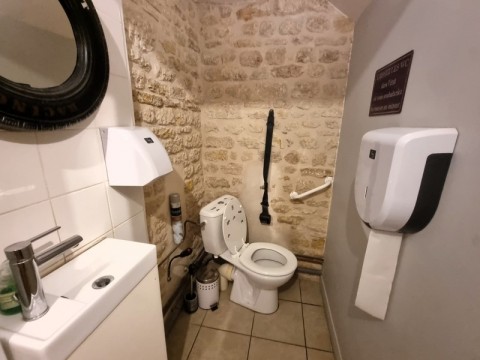 Vente Pizzeria - vente sur place et à emporter de 25 couverts avec terrasse en plein centre ville du Château-d'Oléron (17480) en France