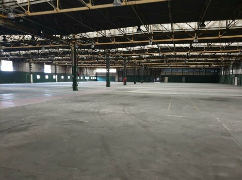 Vente Entrepôts de 5 600 m2 à Saint-Sébastien-sur-Loire (44230)