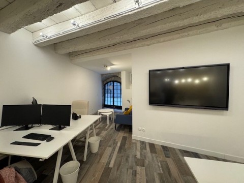 Vente Bureaux / Locaux professionnels, 580 pi2 en plein centre ville de Chambéry (73000) en France