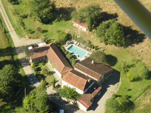 Vente Hôtel restaurant 1* d'environ 4 chambres avec piscine et terrasse dans une zone touristique, proche de Marciac (32230)