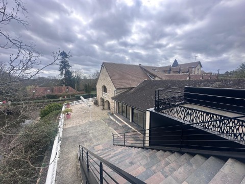 Vente Hôtel restaurant, Organisation de réception de 15 chambres à Laval (53000)