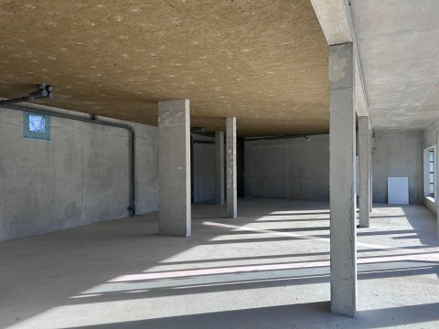 Vente Local commercial ou professionnel de 172 m2 à Épron (14610)