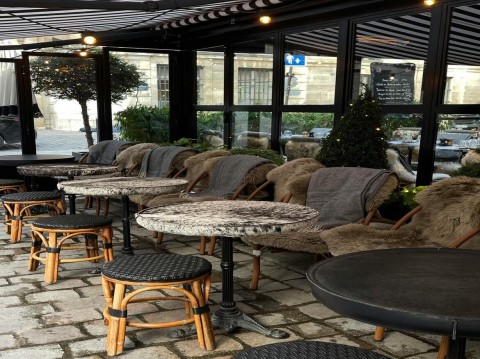 Vente Restaurant, pub et discothèque avec terrasse dans le canton de Vaud en Suisse