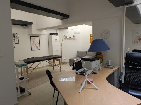 Vente Local commercial de 60 m2 pour des activités médicales, de détente, loisirs dans un centre commercial, à Bourgoin-Jallieu (38300)