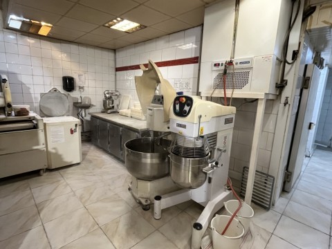 Vente Boulangerie, dans le Var-Est (83) passage avec parking