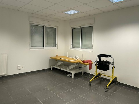 Vente Bureaux / Locaux professionnels, 150 m2 à Vallet (44330) en France