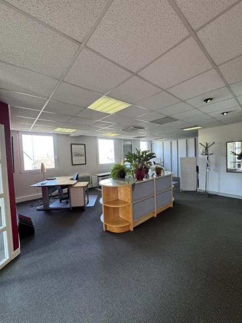 Vente Bureaux / Locaux professionnels, 90 m2 à Évreux (27000)