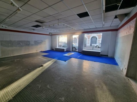 Vente Local commercial de 150 m2 à Aire-sur-la-Lys (62120)