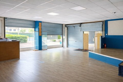 Vente Local de 210 m2 pour activité commerciale ou professionnelle à Marseille (13008) en France
