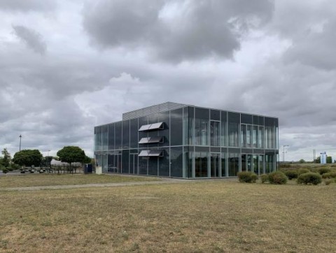 Vente Bureaux / Locaux professionnels, 720 m2 à Chasseneuil-du-Poitou (86360)