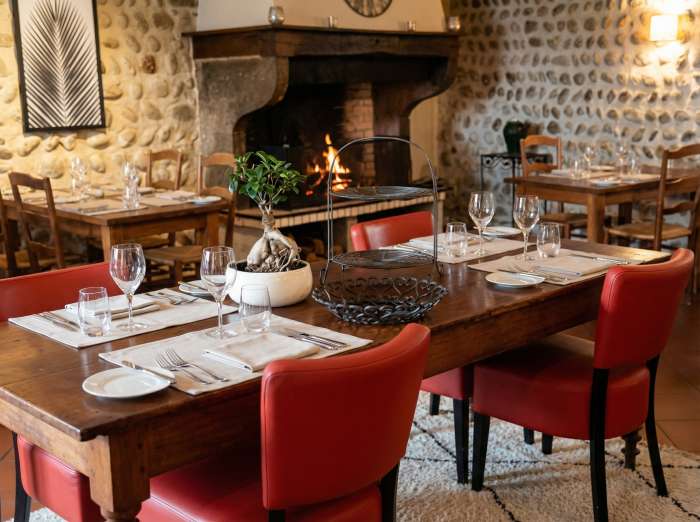 Vente Restaurant Licence IV et hôtel - Drôme des collines, proche de Romans-sur-Isère (26100)