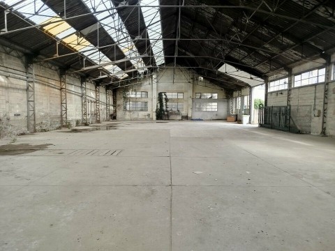 Vente Ensemble immobilier de 1 3230 pi2 en centre ville de Saint-Omer en France