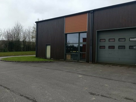 Vente Local de 100 m2 idéal pour une activité artisanale, à Fauquembergues (62560)