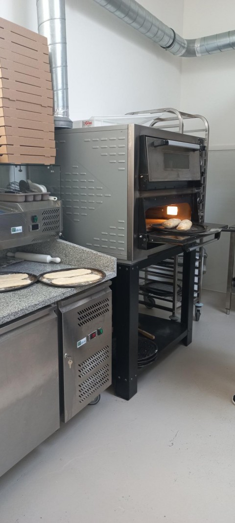 Vente Restauration à emporter sur un axe passant, à Auray (56400) en France