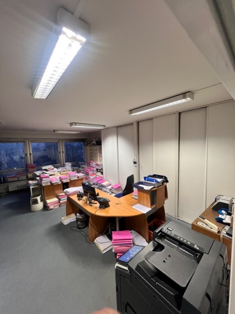 Vente Bureaux / Locaux professionnels, 2160 pi2 dans le Loiret (45) en France