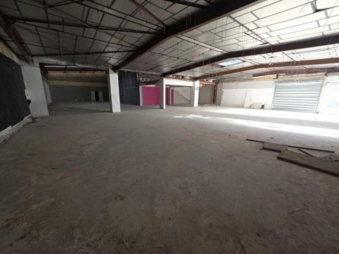 Vente Local commercial de 568 m2 au coeur de la zone commerciale de Nogent-sur-Oise en France