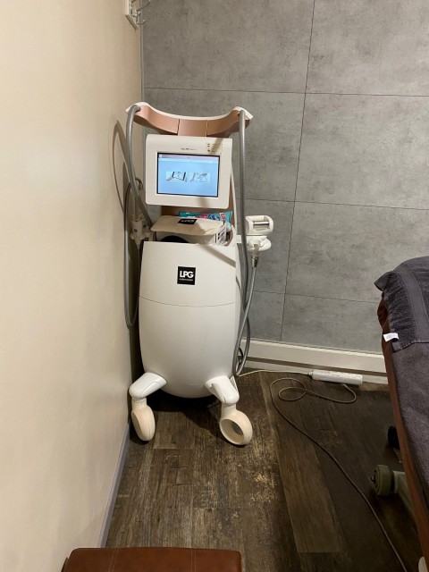 Vente Salon d'esthétique de 65 m2 en plein centre ville de La Rochelle (17000)