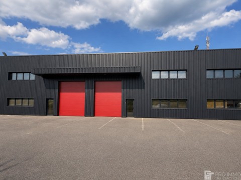 Vente Local d'activité / Entrepôt, 280 m2 dans une zone d'activité dynamique, à Martignas-sur-Jalle (33127) en France