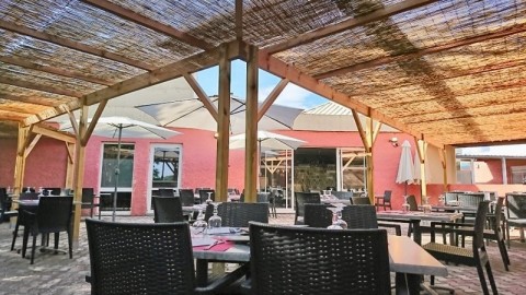 Vente Pizzeria 80 couverts avec terrasse dans une galerie commerciale en pleine rénovation, à Montchanin (71210)