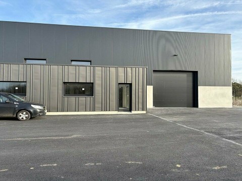 Vente Local d'activité de 570 m2 à Coquelles (62231)