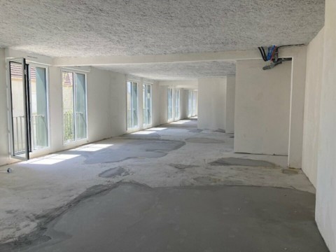 Vente Local d'activité de 300 m2 à Brétigny-sur-Orge (91220)