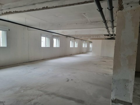 Vente Ensemble de plateaux de 650 m2 à Brétigny-sur-Orge (91220)