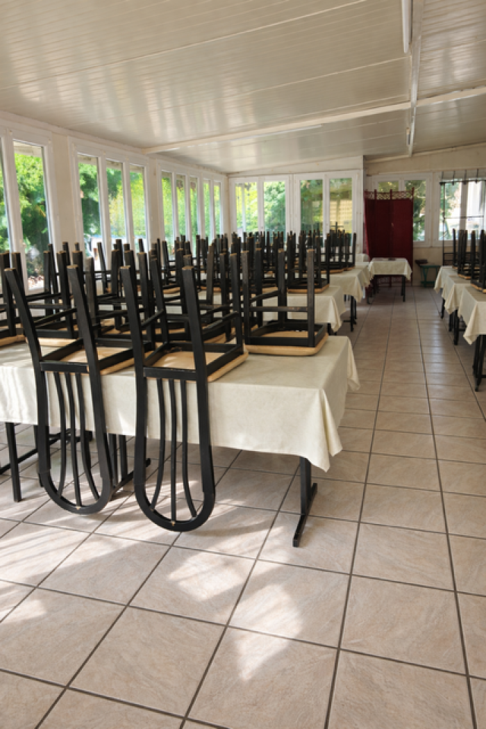 Vente Immeuble de 400 m2, ancien hôtel-restaurant en plein centre de village et sur un axe passant, à Dému (32190)