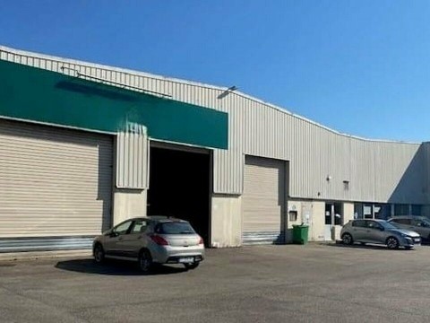 Vente Local d'activité / Entrepôt, 1739 m2 à Rouen (76100)
