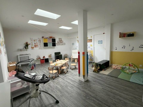 Vente Local professionnel de 73 m2 à Saint-Romain-de-Colbosc (76430) en France